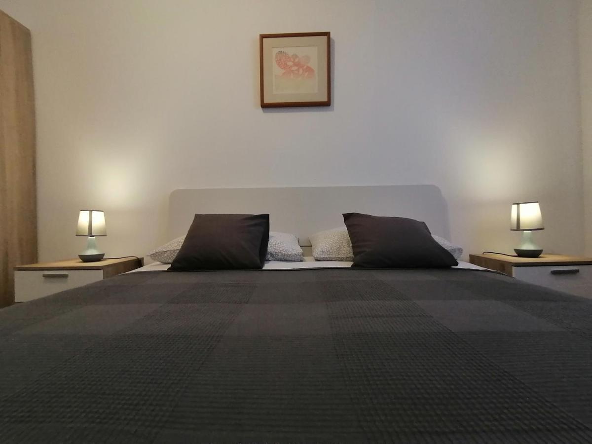 Holiday apartment Dunja Pula Buitenkant foto